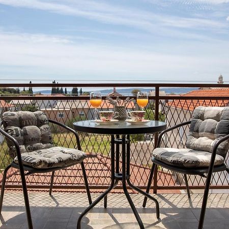 Apartman Ivo Каштела Экстерьер фото