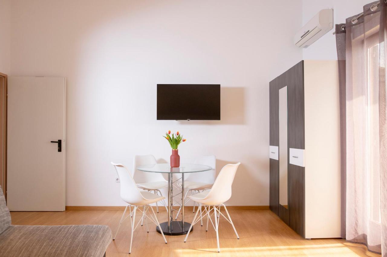 Apartman Ivo Каштела Экстерьер фото